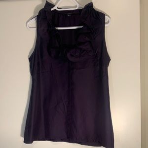 Elegant ruffled collar sleeveless blouse
